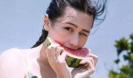 温婉吃瓜头像男,揭秘网络红人的魅力与争议