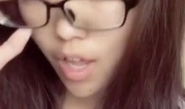 吃瓜学妹放大眼睛,揭秘娱乐圈幕后真相