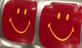 吃瓜相亲文案搞笑,笑料百出，姻缘天定