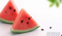 吃瓜会不会吃胖呢图片,揭秘吃瓜是否会引发体重增加