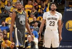 看台自己队吃瓜,自家队吃瓜，揭秘赛场背后的趣味瞬间