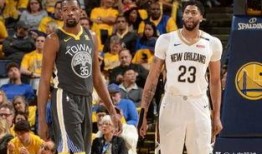 看台自己队吃瓜,自家队吃瓜，揭秘赛场背后的趣味瞬间