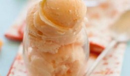 吃哈密瓜吃冰淇淋