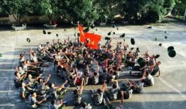 训练学姐吃瓜,揭秘校园里的那些“瓜”