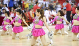 红衣服跳舞吃瓜,一场别开生面的舞蹈盛宴