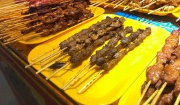 平安小吃街吃瓜,热闹非凡的吃瓜盛地一瞥